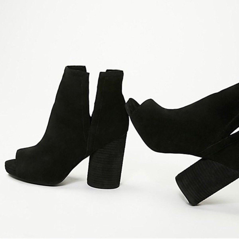 Jeffrey Campbell open toes boot